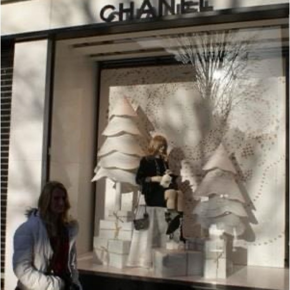 Welcome to my closet - Picture 9 of 11